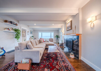 Ocean View Interior Reno18